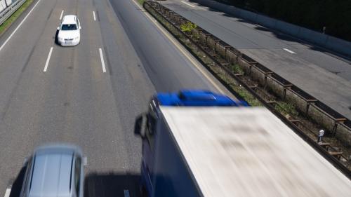 οδήγηση στο αντίθετο ρεύμα