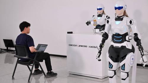 omoda-jaecoo-ai-robot-3
