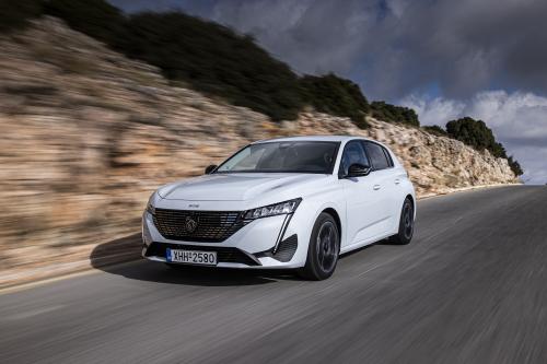 peugeot 308 vs volkswagen golf