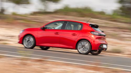 Τα καλύτερα μικρά της ελληνικής αγοράς 2021 Peugeot 208