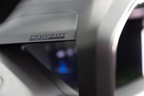 peugeot i-cockpit