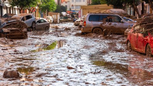 πλημμυρισμένα αυτοκίνητα Βαλένθια
