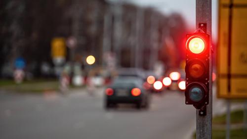 red-light-thieves-2