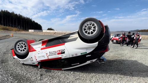 shimoyama pista toyota 3