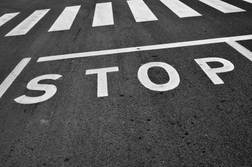 παραβίαση stop πρόστιμο