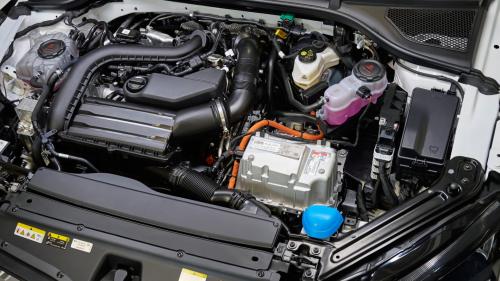 full hybrid Skoda Octavia