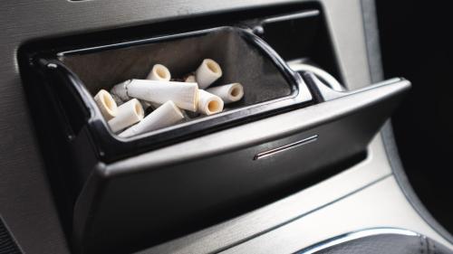 σταχτοδοχείο αυτοκινήτου