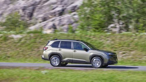 νέο subaru forester