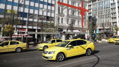 taxi kitrino xroma athina