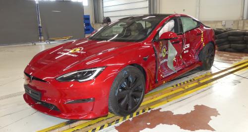 Tesla Model S crash test euroncap