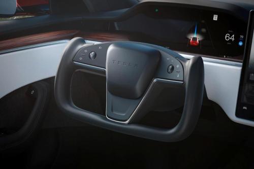 tesla model s volant