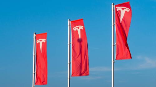 tesla-workers-3