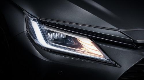 φθηνό sedan toyota