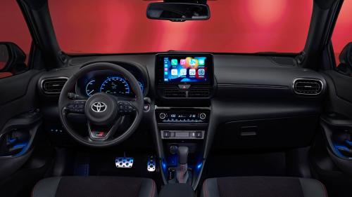 toyota yaris cross gr sport