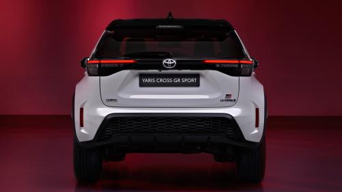 toyota yaris cross gr sport