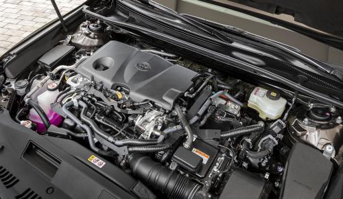 H τετρακύλινδρη, υβριδική μονάδα ισχύος του Toyota Camry