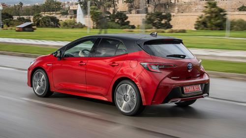toyota corolla το φθηνότερο οικογενειακό στην Ελλάδα 2022