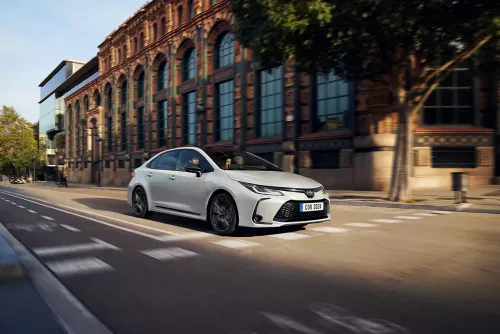 Toyota Corolla: Ο ορισμός του «παγκόσμιου αυτοκινήτου»