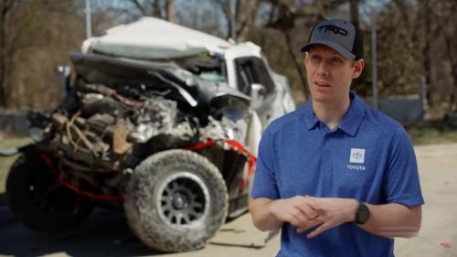 Καραμπόλα τροχαίο ατύχημα Toyota FJ Cruiser διασώστης ήρωας 2021