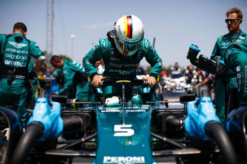 O Sebastian Vettel λίγες στιγμές πριν την εκκίνηση του GP Ισπανίας 2022