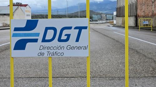 white-van-dgt-3