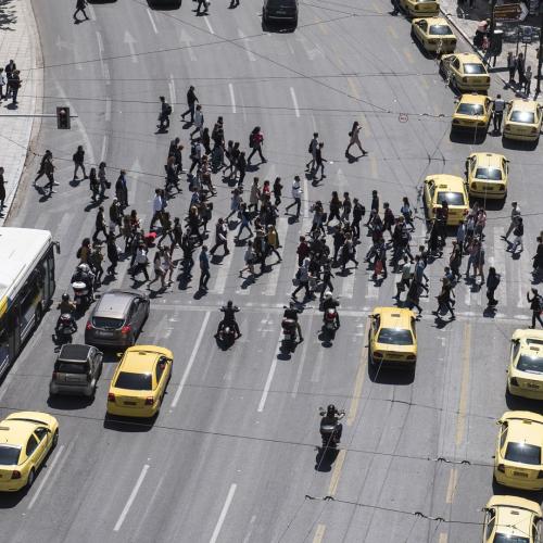 διαβάσεις πεζών κόκκινο φανάρι