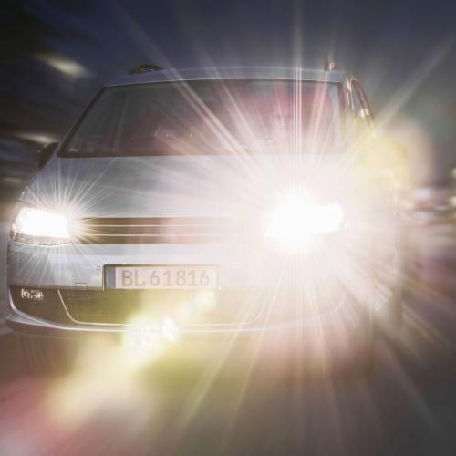 Φώτα αυτοκινήτου -Πότε τρως πρόστιμο, πότε χάνεις το δίπλωμα