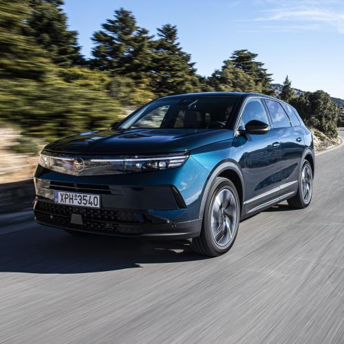 Opel Grandland Hybrid 1