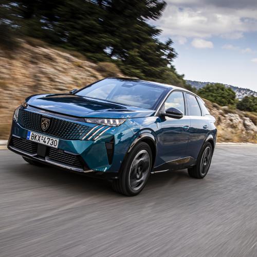 Peugeot E-3008