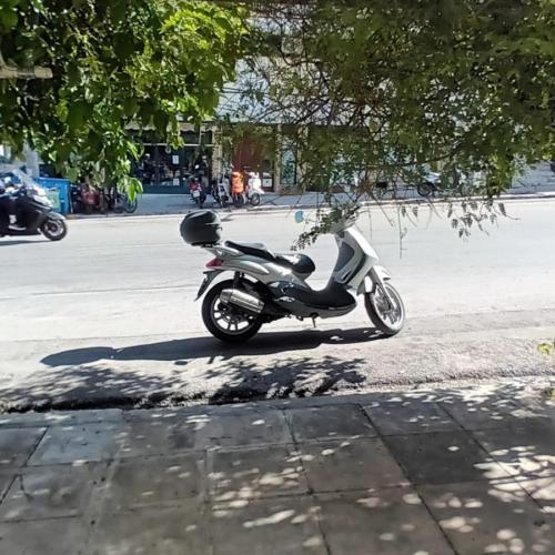 Kratisi thesis mixanaki