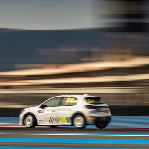 Peugeot 208 Racing TC6 