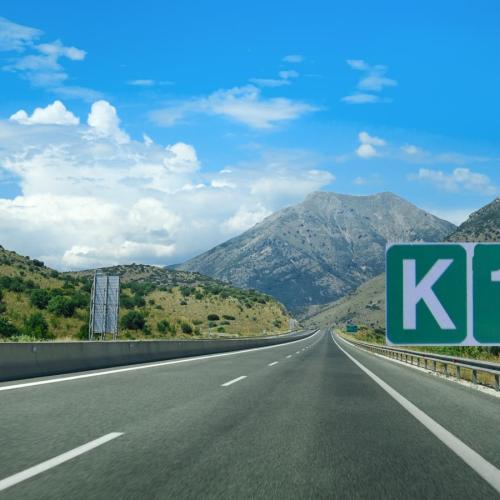 autokinitodromos prasini pinakida