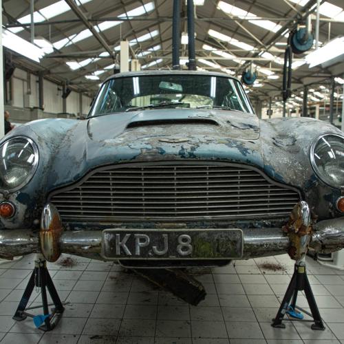 aston martin db5