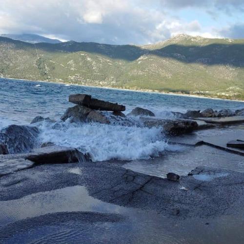 Αλεποχώρι Ψάθα