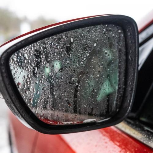 βροχή καθρέπτης αυτοκινήτου