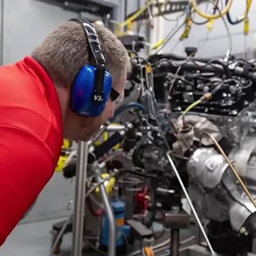 Nissan Frontier engine 4