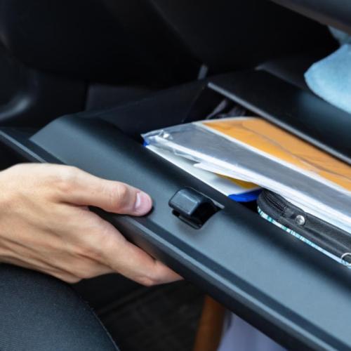 Ντουλαπάκι αυτοκινήτου