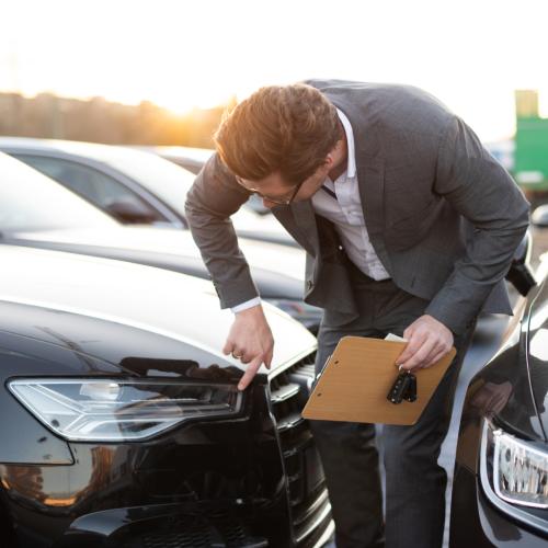 τρακαρισμένο 