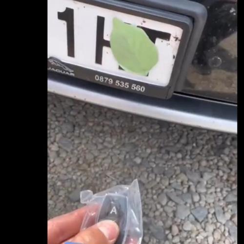 pinakida kikloforias pseutiko filo kameres taxititas