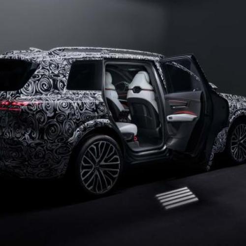 audi q9