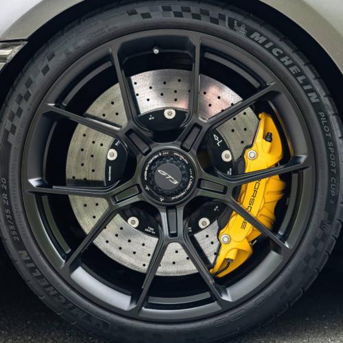 Porsche disc brakes