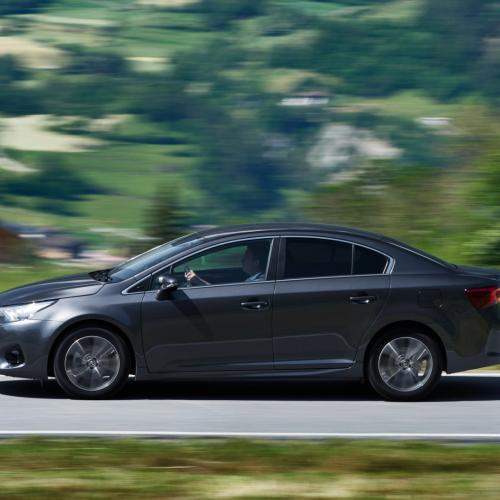 toyota avensis