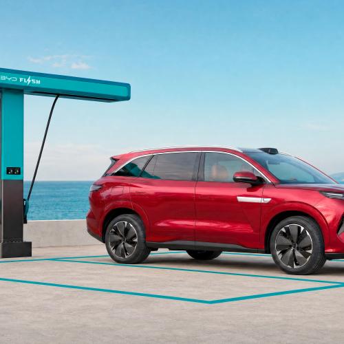 BYD Atto 8