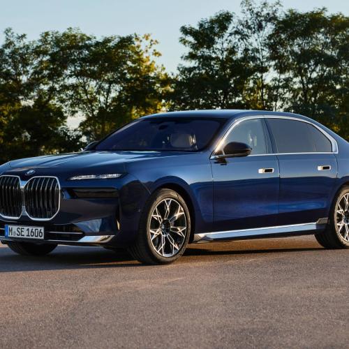 bmw_740d_2023_1